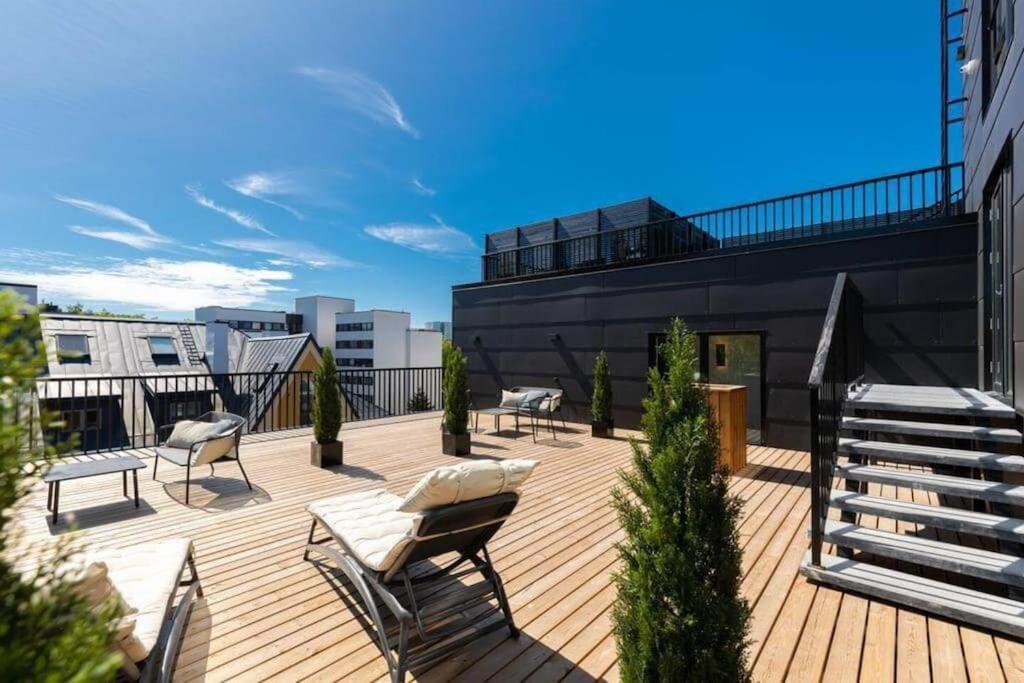 Urban-Glam City Centre Studio With A Gym And Terrace タリン エクステリア 写真