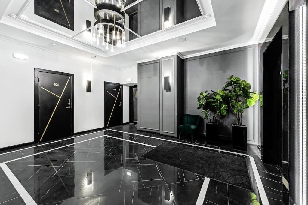 Urban-Glam City Centre Studio With A Gym And Terrace タリン エクステリア 写真